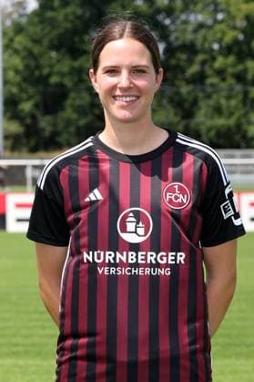 12.07.2023 - 1. FC Nürnberg FCN Club - Saison 2023 2024 - Fototermin Porträttermin Frauen - Einzelbild Einzelfoto Portrait Porträt Kopfbild - Sportfoto Zink DaMa - xdaxmax - Einzelbild Einzelfoto Portrait Porträt Kopfbild - Lara Schmidt (27, 1. FC Nürnberg FCN )