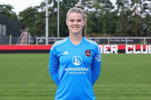 12.07.2023 - 1. FC Nürnberg FCN Club - Saison 2023 2024 - Fototermin Porträttermin Frauen - Einzelbild Einzelfoto Portrait Porträt Kopfbild - Sportfoto Zink DaMa - xdaxmax - Einzelbild Einzelfoto Portrait Porträt Kopfbild - Lea Paulick (1, 1. FC Nürnberg FCN )
