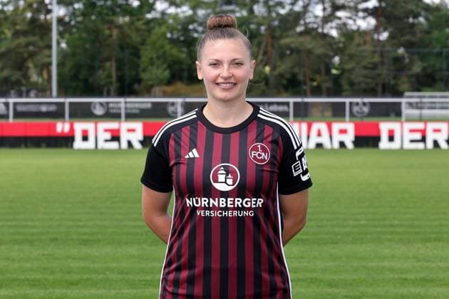 12.07.2023 - 1. FC Nürnberg FCN Club - Saison 2023 2024 - Fototermin Porträttermin Frauen - Einzelbild Einzelfoto Portrait Porträt Kopfbild - Sportfoto Zink DaMa - xdaxmax - Einzelbild Einzelfoto Portrait Porträt Kopfbild - Jessica May (6, 1. FC Nürnberg FCN )