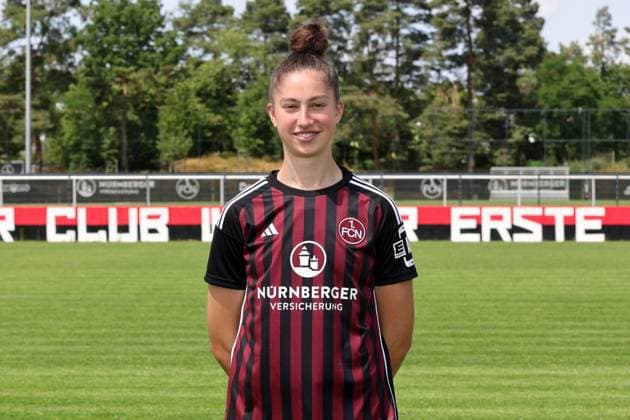 12.07.2023 - 1. FC Nürnberg FCN Club - Saison 2023 2024 - Fototermin Porträttermin Frauen - Einzelbild Einzelfoto Portrait Porträt Kopfbild - Sportfoto Zink DaMa - xdaxmax - Einzelbild Einzelfoto Portrait Porträt Kopfbild - Emma Kusch (9, 1. FC Nürnberg FCN )