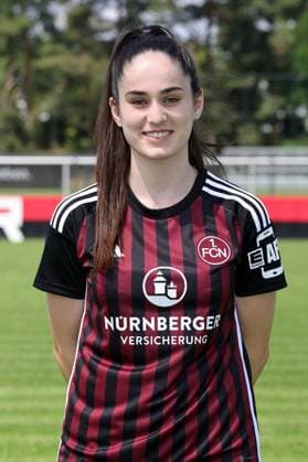12.07.2023 - 1. FC Nürnberg FCN Club - Saison 2023 2024 - Fototermin Porträttermin Frauen - Einzelbild Einzelfoto Portrait Porträt Kopfbild - Sportfoto Zink DaMa - xdaxmax - Einzelbild Einzelfoto Portrait Porträt Kopfbild - Sophie Fournier (11, 1. FC Nürnberg FCN )
