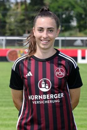 12.07.2023 - 1. FC Nürnberg FCN Club - Saison 2023 2024 - Fototermin Porträttermin Frauen - Einzelbild Einzelfoto Portrait Porträt Kopfbild - Sportfoto Zink DaMa - xdaxmax - Einzelbild Einzelfoto Portrait Porträt Kopfbild - Rebekka Salfelder (15, 1. FC Nürnberg FCN )
