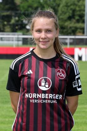 12.07.2023 - 1. FC Nürnberg FCN Club - Saison 2023 2024 - Fototermin Porträttermin Frauen - Einzelbild Einzelfoto Portrait Porträt Kopfbild - Sportfoto Zink DaMa - xdaxmax - Einzelbild Einzelfoto Portrait Porträt Kopfbild - Katja Pöschl Poeschl (20, 1. FC Nürnberg FCN )