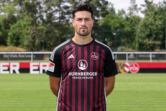 12.07.2023 - 1. FC Nürnberg FCN Club - Saison 2023 2024 - Fototermin Porträttermin - Einzelbild Einzelfoto Portrait Porträt Kopfbild - Sportfoto Zink DaMa - xdaxmax - Einzelbild Einzelfoto Portrait Porträt Kopfbild - Ahmet Gürleyen Guerleyen (3, 1. FC Nürnberg FCN )