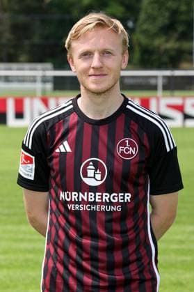 12.07.2023 - 1. FC Nürnberg FCN Club - Saison 2023 2024 - Fototermin Porträttermin - Einzelbild Einzelfoto Portrait Porträt Kopfbild - Sportfoto Zink DaMa - xdaxmax - Einzelbild Einzelfoto Portrait Porträt Kopfbild - Mats Möller Moeller Daehli (10, 1. FC Nürnberg FCN )