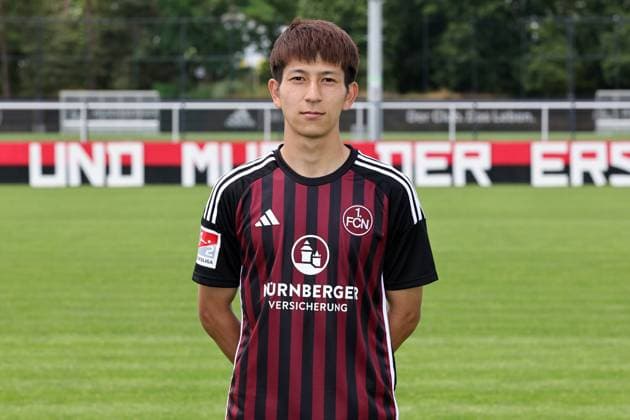 12.07.2023 - 1. FC Nürnberg FCN Club - Saison 2023 2024 - Fototermin Porträttermin - Einzelbild Einzelfoto Portrait Porträt Kopfbild - Sportfoto Zink DaMa - xdaxmax - Einzelbild Einzelfoto Portrait Porträt Kopfbild - Kanji Okunuki (11, 1. FC Nürnberg FCN )