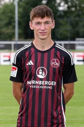 12.07.2023 - 1. FC Nürnberg FCN Club - Saison 2023 2024 - Fototermin Porträttermin - Einzelbild Einzelfoto Portrait Porträt Kopfbild - Sportfoto Zink DaMa - xdaxmax - Einzelbild Einzelfoto Portrait Porträt Kopfbild - Benjamin Goller (14, 1. FC Nürnberg FCN )