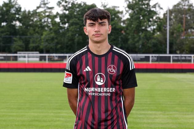 12.07.2023 - 1. FC Nürnberg FCN Club - Saison 2023 2024 - Fototermin Porträttermin - Einzelbild Einzelfoto Portrait Porträt Kopfbild - Sportfoto Zink DaMa - xdaxmax - Einzelbild Einzelfoto Portrait Porträt Kopfbild - Can Yilmaz Uzun (42, 1. FC Nürnberg FCN )