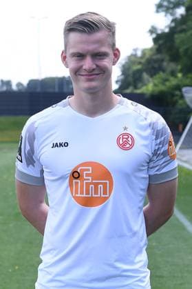 Rot-Weiss Essen; 3.Liga, Porträttermin 2023 2024 Jakob Golz; Rot-Weiss Essen; 3. Liga, Porträttermin 2023 2024