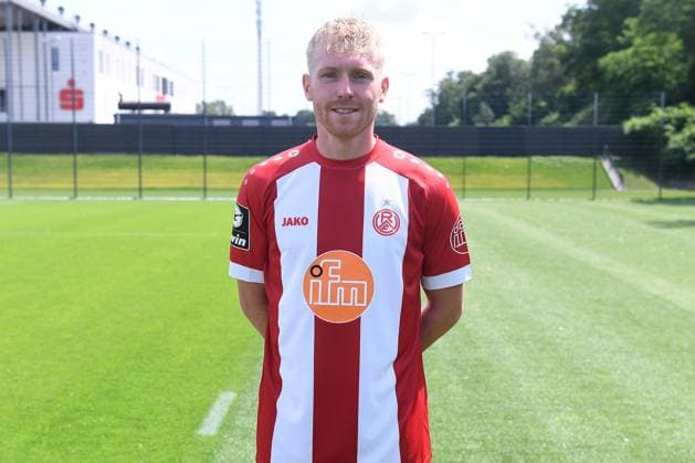 Rot-Weiss Essen; 3.Liga, Porträttermin 2023 2024 Ron Berlinski; Rot-Weiss Essen; 3. Liga, Porträttermin 2023 2024