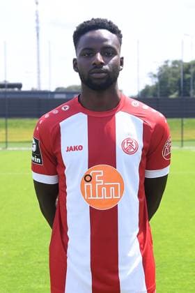 Rot-Weiss Essen; 3.Liga, Porträttermin 2023 2024 Mustafa Kourouma; Rot-Weiss Essen; 3. Liga, Porträttermin 2023 2024