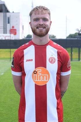 Rot-Weiss Essen; 3.Liga, Porträttermin 2023 2024 Fabian Rüth; Rot-Weiss Essen; 3. Liga, Porträttermin 2023 2024