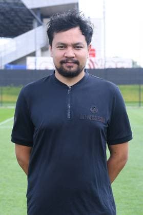 Rot-Weiss Essen; 3.Liga, Porträttermin 2023 2024 Andreas Ganzinger ( Betreuer ); Rot-Weiss Essen; 3. Liga, Porträttermin 2023 2024