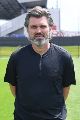 Rot-Weiss Essen; 3.Liga, Porträttermin 2023 2024 Carsten Wolters ( Teammanager ); Rot-Weiss Essen; 3. Liga, Porträttermin 2023 2024