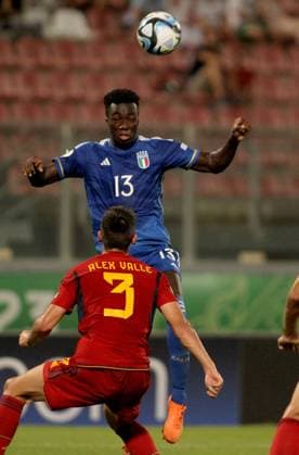 13.07.2023 Ta Qali (Malta) Spain-Italy European U19 U-19 Under-19 championship semi final men s football Michael Kayode (R) Italy :