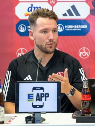 14.07.2023 - 1. FC Nürnberg Nuernberg Frauen Clubfrauen FCN Club - Medientermin - Pressekonferenz Trainervorstellung - DaEn - xdaxenx - Thomas Oostendorp ( Trainer 1. FC Nürnberg FCN )