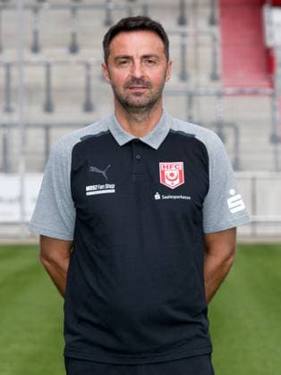 Teampraesentation Halle 3. Liga Hallescher FC, 3. Liga, Porträttermin 2023 2024, Halle, 13.07.2021, Leuna-Chemie-Stadion, Fussball , Im Bild: Trainer Sreto Ristic ,