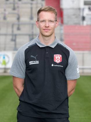 Teampraesentation Halle 3. Liga Hallescher FC, 3. Liga, Porträttermin 2023 2024, Halle, 13.07.2021, Leuna-Chemie-Stadion, Fussball , Im Bild: Konditionstrainer John Brandes ,