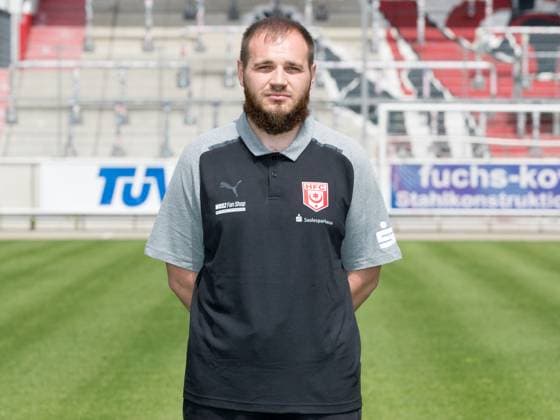 Teampraesentation Halle 3. Liga Hallescher FC, 3. Liga, Porträttermin 2023 2024, Halle, 13.07.2021, Leuna-Chemie-Stadion, Fussball , Im Bild: Physiotherapeut Walter Moissejenko ,