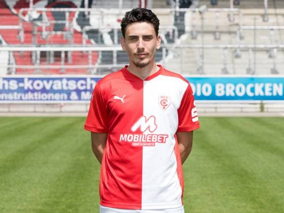 Teampraesentation Halle 3. Liga Hallescher FC, 3. Liga, Porträttermin 2023 2024, Halle, 13.07.2021, Leuna-Chemie-Stadion, Fussball , Im Bild: Timur Gayret ,