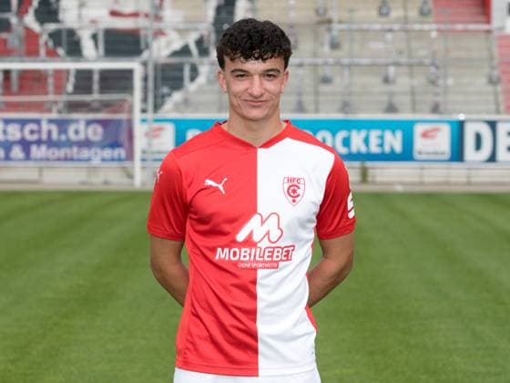 Teampraesentation Halle 3. Liga Hallescher FC, 3. Liga, Porträttermin 2023 2024, Halle, 13.07.2021, Leuna-Chemie-Stadion, Fussball , Im Bild: Henry Jon Crosthwaite ,