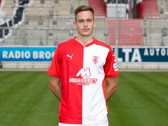 Teampraesentation Halle 3. Liga Hallescher FC, 3. Liga, Porträttermin 2023 2024, Halle, 13.07.2021, Leuna-Chemie-Stadion, Fussball , Im Bild: Aljaz Casar ,