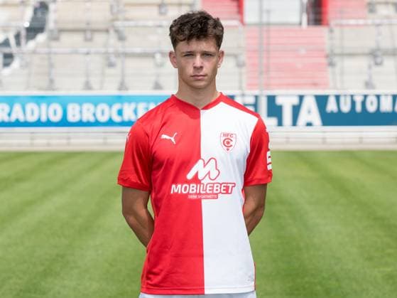 Teampraesentation Halle 3. Liga Hallescher FC, 3. Liga, Porträttermin 2023 2024, Halle, 13.07.2021, Leuna-Chemie-Stadion, Fussball , Im Bild: Yordi Wegmann ,
