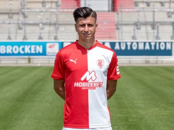 Teampraesentation Halle 3. Liga Hallescher FC, 3. Liga, Porträttermin 2023 2024, Halle, 13.07.2021, Leuna-Chemie-Stadion, Fussball , Im Bild: Tunay Deniz ,