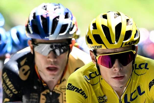 Tour de France 2023 - Stage 13 GRAND COLOMBIER, FRANCE - JULY 14 : Vingegaard Jonas (DEN) of Jumbo-Visma, Van Aert Wout (BEL) of Jumbo-Visma during stage 13 of the 110th edition of the Tour de France 2023 cycling race, a stage of 138 kms with start in Chatillon-sur-Chalaronne and finish in Grand Colombier on July 14, 2023 in Grand Colombier, France, 14 07 2023 ( Motordriver Kenny Verfaillie - Grand Colombier France  Copyright: xVincentxKalutx