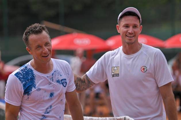 Schlussjubel Schlußjubel Emotion Freude bei Dennis Novak AUT (re.) Philipp Kohlschreiber GER (li.) verliert im Match-Tiebreak 14.07.2023 Tennis 1. Bundesliga Herren, TC Bredeney 1 vs TC Großhesselohe , Tennis Club Bredeney, Essen, NRW Germany