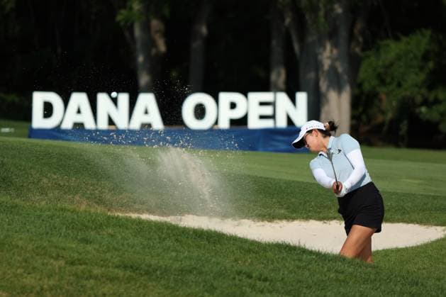 Dana Open Rose Zhang blasts out of the sand trap toward the 18th green during Day Two of the Dana Open at Highland Meadows Golf Club in Sylvania, Ohio USA, on Friday, July 14, 2023. Sylvania Ohio United States  Copyright: xJorgexLemusx originalFilename:lemus-danaopen230714_npLC5.jpg