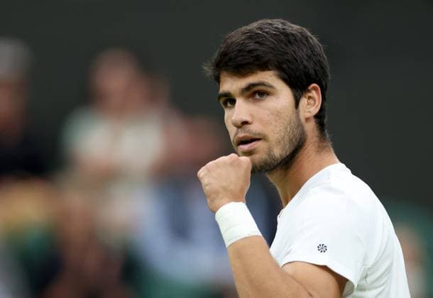 (230715) -- LONDON, July 15, 2023 -- Spain s Carlos Alcaraz reacts during the men s singles semifinal against Russia s Daniil Medvedev at Wimbledon tennis Championship in London, Britain, on July 14, 2023. ) (SP)BRITAIN-LONDON-TENNIS-WIMBLEDON-DAY 12 LixYing 