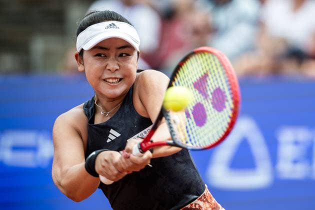 230715 Eri Hozumi, Japan, under damernas dubbelfinal under dag 6 av WTA, Tennis Damen Nordea Open den 15 juli 2023 i Bastad. Copyright: NICLASxJÖNSSON BB230715NO009