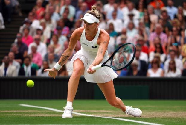 Mandatory Credit: Photo by Ella Ling Shutterstock (14010522r) Marketa Vondrousova during the Ladies Singles final Wimbledon Tennis Championships, Day 13, The All England Lawn Tennis and Croquet Club, London, UK - 15 Jul 2023 Wimbledon Tennis Championships, Day 13, The All England Lawn Tennis and Croquet Club, London, UK - 15 Jul 2023  Copyright: xEllaxLing Shutterstockx 14010522r
