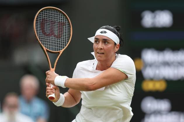 Wimbledon: Day Thirteen 15 July 2023, Wimbledon - Wimbledon Tennis Championships - Day Thirteen - Ons Jabeur (TUN) in action during the Women s Singles Final match against Marketa Vondrousova (CZE) - Photo: Charlotte Wilson Offside. Wimbledon UK Copyright: xCharlottexWilsonx xOffsidexOffside