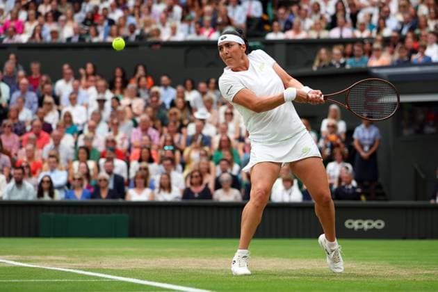 Mandatory Credit: Photo by Ella Ling Shutterstock (14010522ai) Ons Jabeur during the Ladies SIngles final Wimbledon Tennis Championships, Day 13, The All England Lawn Tennis and Croquet Club, London, UK - 15 Jul 2023 Wimbledon Tennis Championships, Day 13, The All England Lawn Tennis and Croquet Club, London, UK - 15 Jul 2023  Copyright: xEllaxLing Shutterstockx 14010522ai