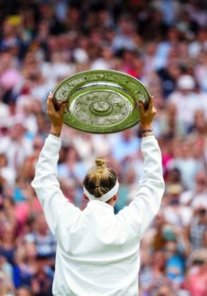 Mandatory Credit: Photo by Javier Garcia Shutterstock (14010521ds) Marketa Vondrousova lifts the Venus Rosewater Dish after victory in the Ladies Singles final Wimbledon Tennis Championships, Day 13, The All England Lawn Tennis and Croquet Club, London, UK - 15 Jul 2023 Wimbledon Tennis Championships, Day 13, The All England Lawn Tennis and Croquet Club, London, UK - 15 Jul 2023  Copyright: xJavierxGarcia Shutterstockx 14010521ds