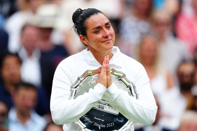 Mandatory Credit: Photo by Javier Garcia Shutterstock (14010521dz) An upset Ons Jabeur after defeat in the Ladies SIngles final Wimbledon Tennis Championships, Day 13, The All England Lawn Tennis and Croquet Club, London, UK - 15 Jul 2023 Wimbledon Tennis Championships, Day 13, The All England Lawn Tennis and Croquet Club, London, UK - 15 Jul 2023  Copyright: xJavierxGarcia Shutterstockx 14010521dz