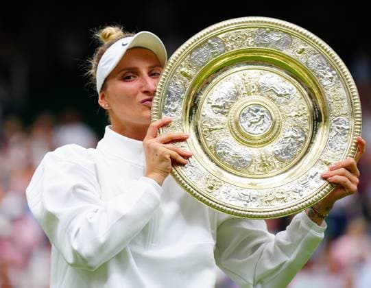 Mandatory Credit: Photo by Javier Garcia Shutterstock (14010521eo) Marketa Vondrousova lifts the Venus Rosewater Dish after victory in the Ladies Singles final Wimbledon Tennis Championships, Day 13, The All England Lawn Tennis and Croquet Club, London, UK - 15 Jul 2023 Wimbledon Tennis Championships, Day 13, The All England Lawn Tennis and Croquet Club, London, UK - 15 Jul 2023  Copyright: xJavierxGarcia Shutterstockx 14010521eo