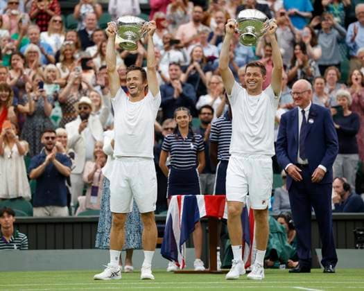 Wesley Koolhof Neal Skupskimit dem Pokal, Trophäe, Freude, Emotion, Herren Doppel, Finale, Endspiel Copyright: xJuergenxHasenkopfx