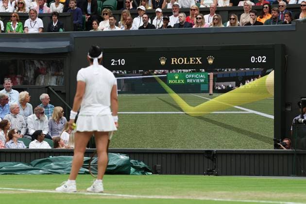 Wimbledon: Day Thirteen 15 July 2023, Wimbledon - Wimbledon Tennis Championships - Day Thirteen - Ons Jabeur (TUN) looks at the hawkeye during the Women s Singles Final match against Marketa Vondrousova (CZE) - Photo: Charlotte Wilson Offside. Wimbledon UK Copyright: xCharlottexWilsonx xOffsidexOffside