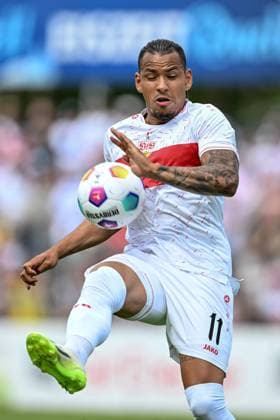 15.07.2023, Reutlingen, Germany, Stadion an der Kreuzeiche, SSV Reutlingen vs VfB Stuttgart - Friendly Match, Juan Jose Perea (VfB Stuttgart) in Aktion, am Ball, Einzelaktion (Foto H. Langer, H. Langer) Reutlingen Stadion an der Kreuzeiche Germany