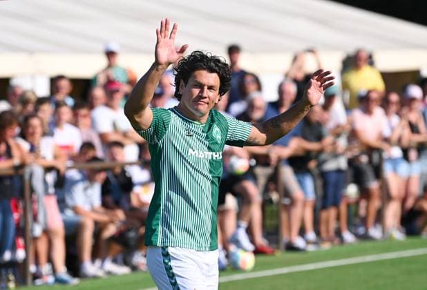 Sport Themen der Woche KW28 Sport Bilder des Tages Fussball 100 Jahre SV Mitteltal - Obertal (Kreis Freudenstadt) 15.07.2023 Traditionsmannschaften VfB Stuttgart - Werder Bremen Teamvorstellung: Nelson Valdez (SV Werder Bremen) *** football 100 years SV Mitteltal Obertal district Freudenstadt 15 07 2023 traditional teams VfB Stuttgart Werder Bremen team presentation Nelson Valdez SV Werder Bremen