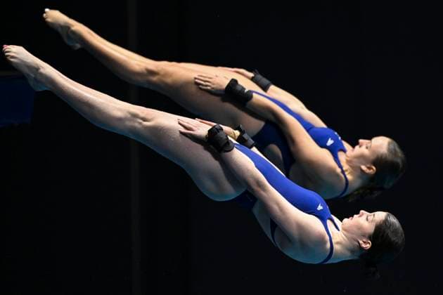 Bilder des Jahres 2023, Sport 07 Juli Sport Themen der Woche KW28 (230716) -- FUKUOKA, July 16, 2023 -- Britain s Andrea Spendolini Sirieix Lois Toulson compete during the women s 10m platform synchronized preliminary of World Aquatics Championships 2023 in Fukuoka, Japan, July 16, 2023. ) (SP)JAPAN-FUKUOKA-WORLD AQUATICS CHAMPIONSHIPS-DIVING-WOMEN-10M SYNCHRONISED-PRELIMINARY XuxChang 