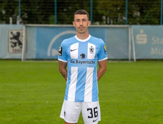 16.07.2023, Fussball 3. Liga 2023 2024, TSV 1860 München, Porträttermin 2023 2024, an der Grünwalderstrasse 114, München. Phillipp Steinhart (1860 München)