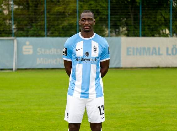 16.07.2023, Fussball 3. Liga 2023 2024, TSV 1860 München, Porträttermin 2023 2024, an der Grünwalderstrasse 114, München. Tarsis Bonga (TSV 1860 München)