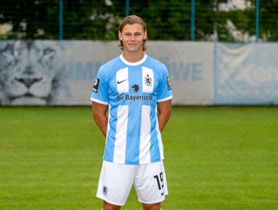 16.07.2023, Fussball 3. Liga 2023 2024, TSV 1860 München, Porträttermin 2023 2024, an der Grünwalderstrasse 114, München. Fynn Lakenmacher (TSV 1860 München)
