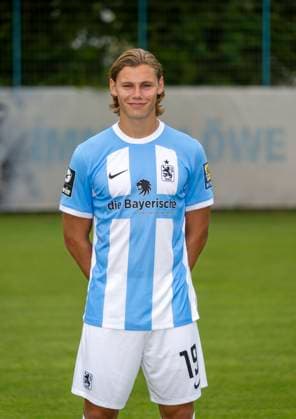 16.07.2023, Fussball 3. Liga 2023 2024, TSV 1860 München, Porträttermin 2023 2024, an der Grünwalderstrasse 114, München. Fynn Lakenmacher (TSV 1860 München)