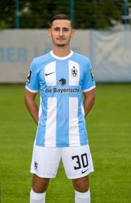 16.07.2023, Fussball 3. Liga 2023 2024, TSV 1860 München, Porträttermin 2023 2024, an der Grünwalderstrasse 114, München. Milos Cocic (TSV 1860 München)