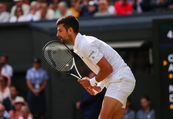 Mandatory Credit: Photo by Ella Ling Shutterstock (14011309dr) Novak Djokovic looks dejected after losing the second set tie break Wimbledon Tennis Championships, Day 14, The All England Lawn Tennis and Croquet Club, London, UK - 16 Jul 2023 Wimbledon Tennis Championships, Day 14, The All England Lawn Tennis and Croquet Club, London, UK - 16 Jul 2023  Copyright: xEllaxLing Shutterstockx 14011309dr